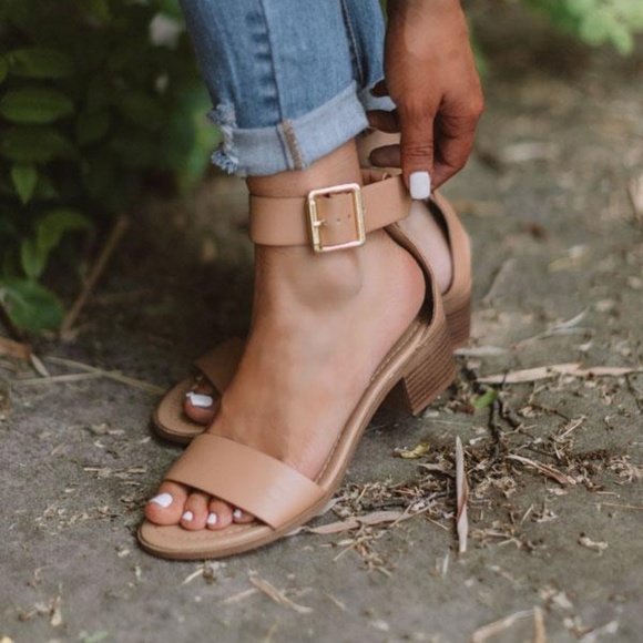"The Tessa" Sandal- Tan - Picture 4 of 4